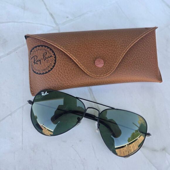 Ray-ban Aviators Black Metal Frame & Dark Green G-15 Lens Sunglasses - Picture 2 of 8